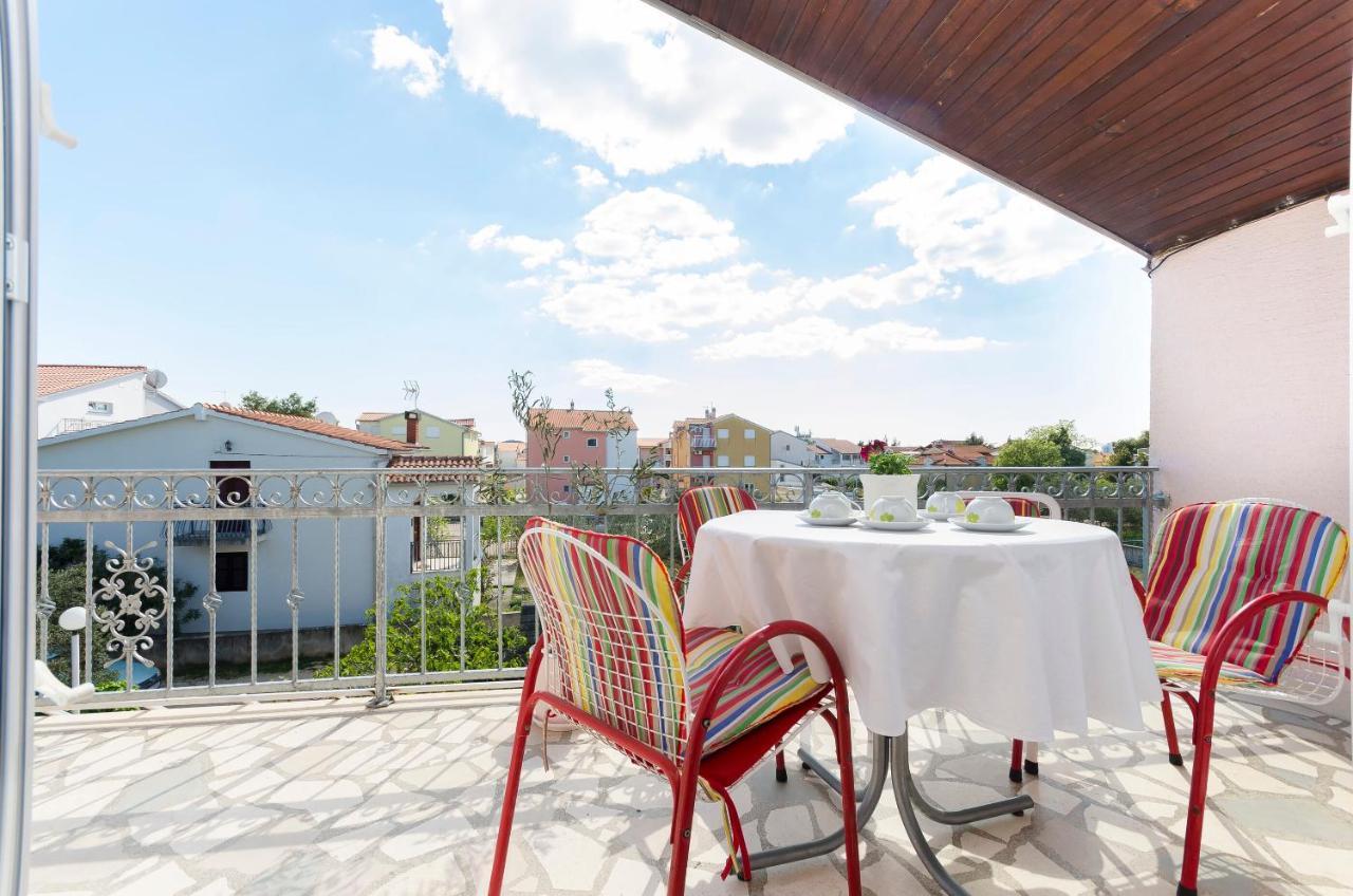 Apartment And Rooms Ema 沃迪切 外观 照片