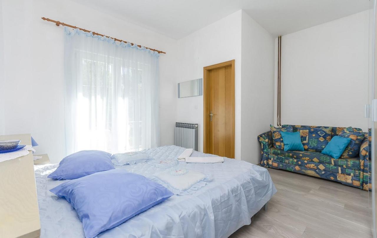 Apartment And Rooms Ema 沃迪切 外观 照片